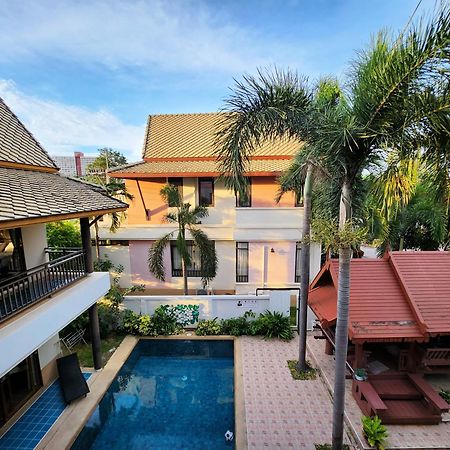 חוף ג'ומטיין ปุณณภา พูล วิลล่า พัทยา Punnapha Pool Villa Pattaya מראה חיצוני תמונה
