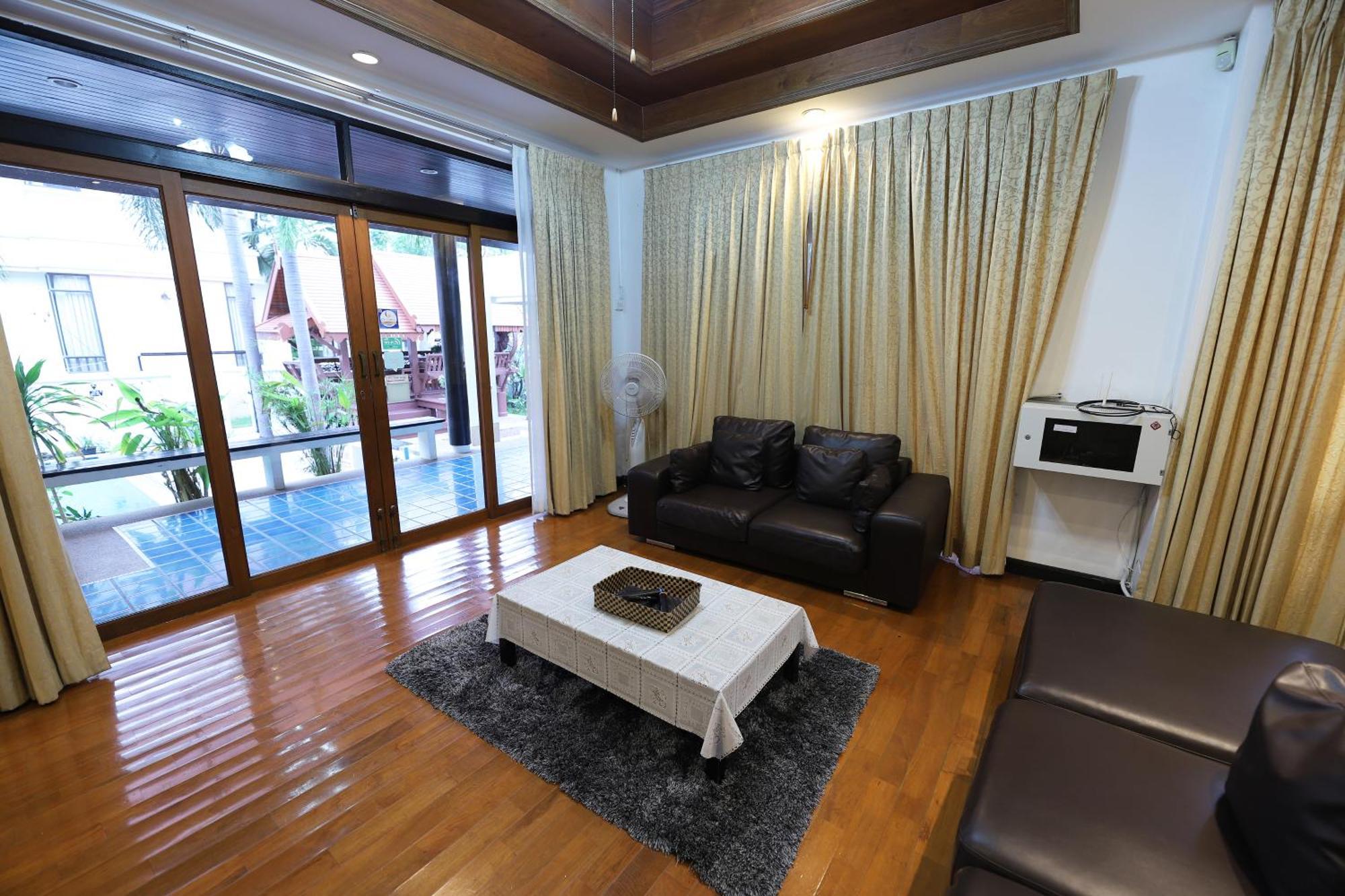 חוף ג'ומטיין ปุณณภา พูล วิลล่า พัทยา Punnapha Pool Villa Pattaya מראה חיצוני תמונה